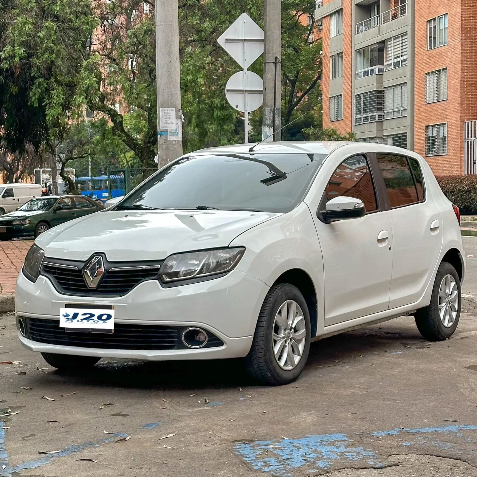 RENAULT SANDERO DYNAMIQUE 2016