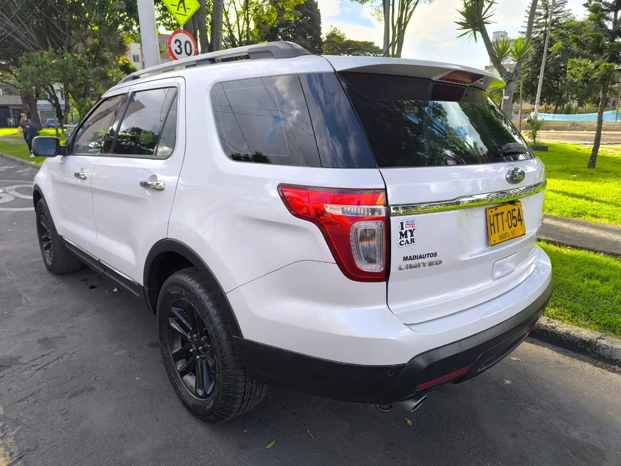 FORD EXPLORER LIMITED 2013