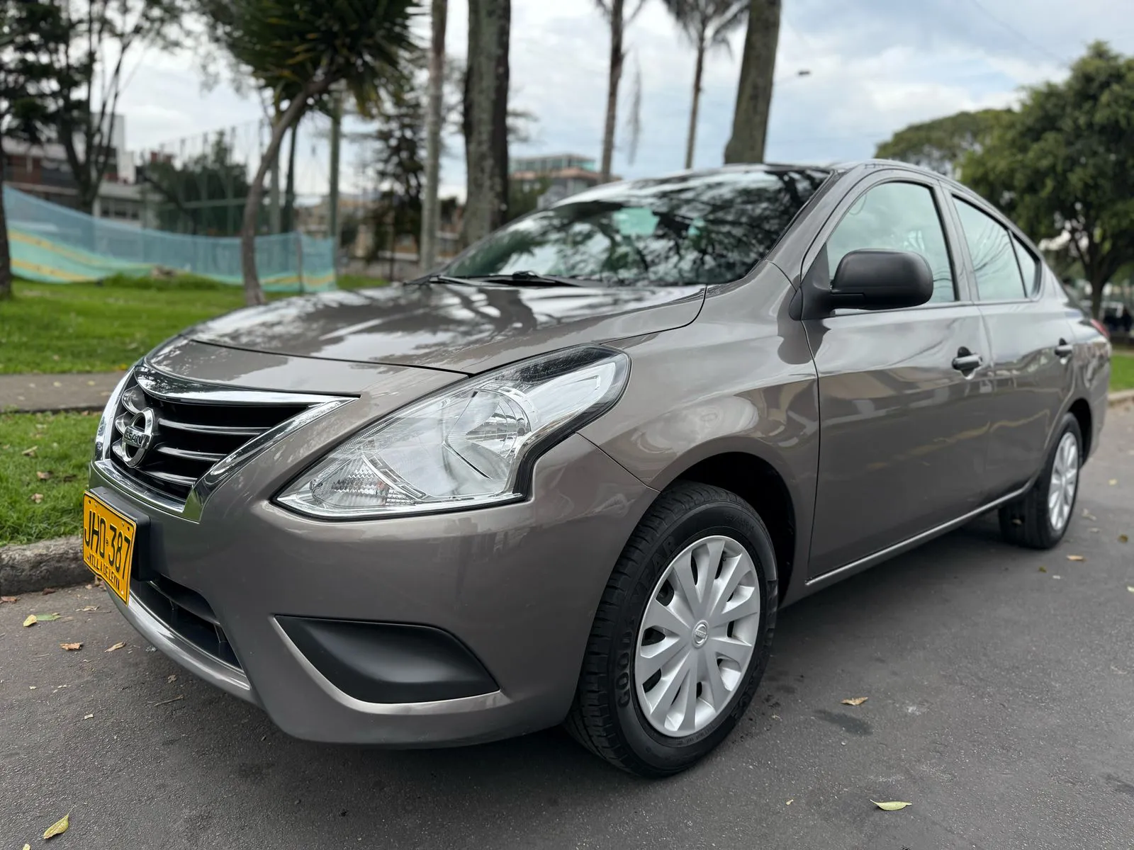 NISSAN VERSA 2019