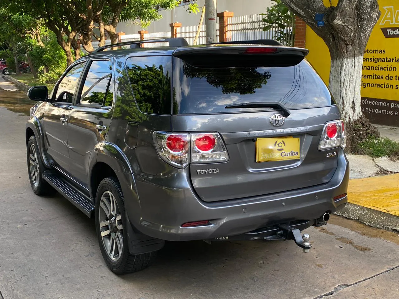 MITSUBISHI MONTERO 2018