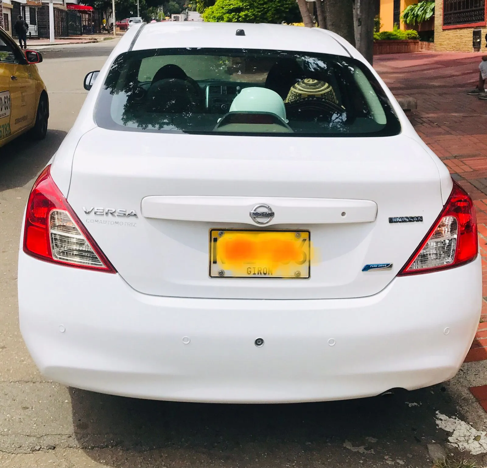 NISSAN VERSA 2013