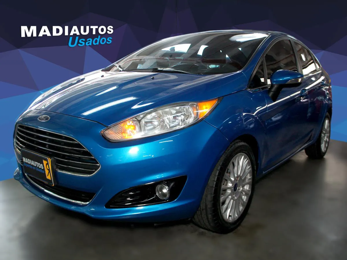 FORD FIESTA SPORTBACK TITANIUM 2015