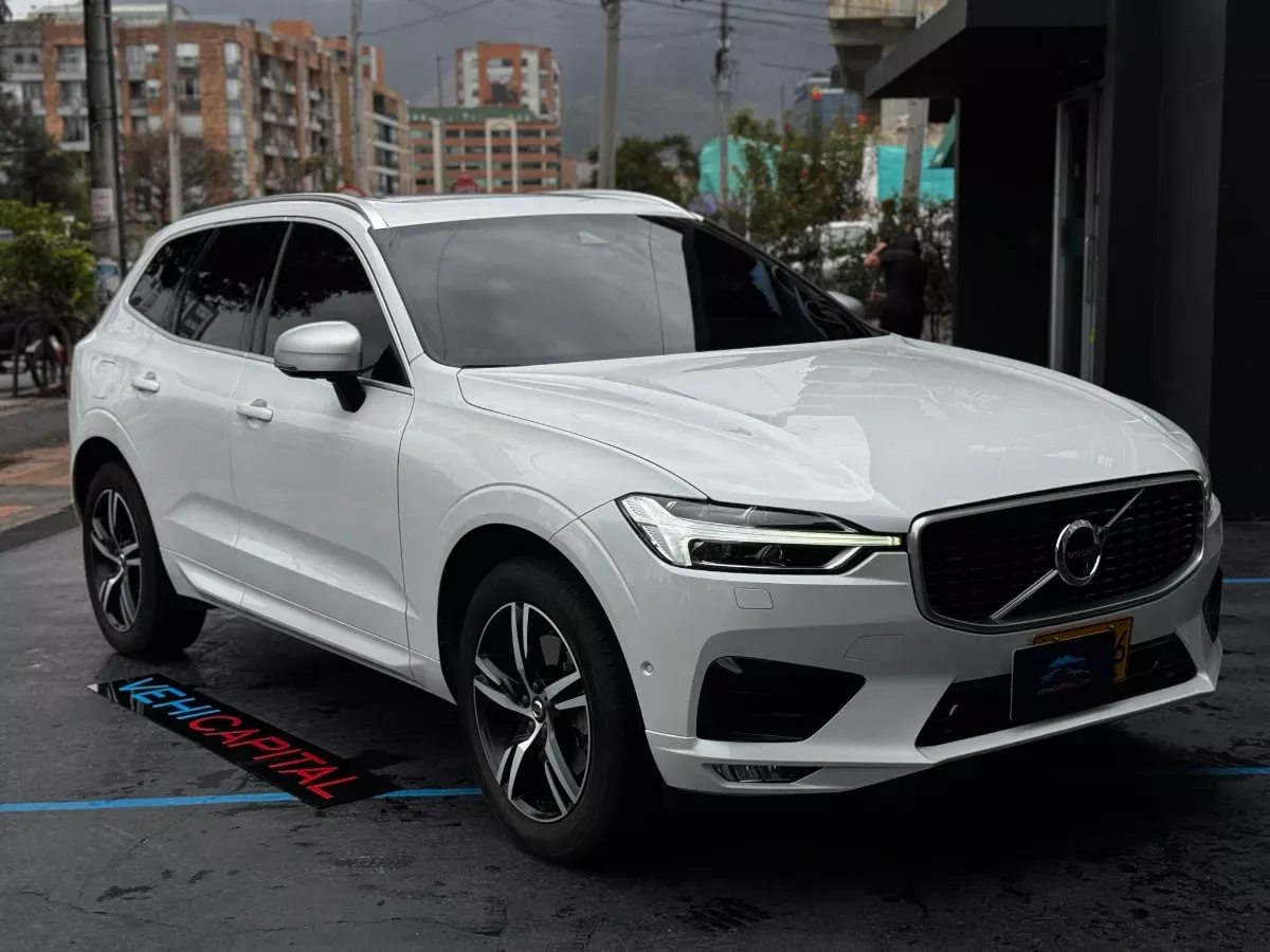 VOLVO XC60 2019