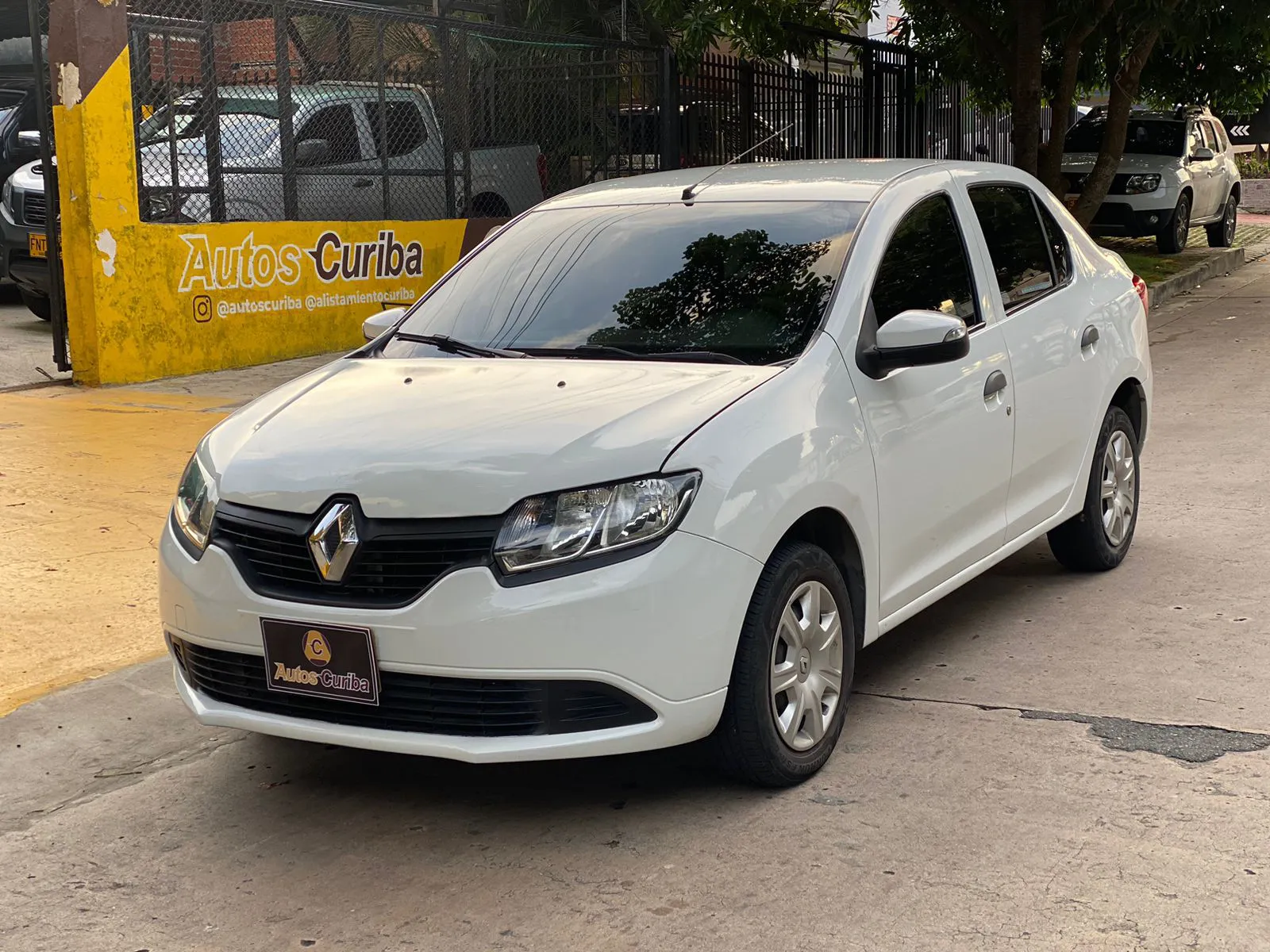 RENAULT LOGAN 2019