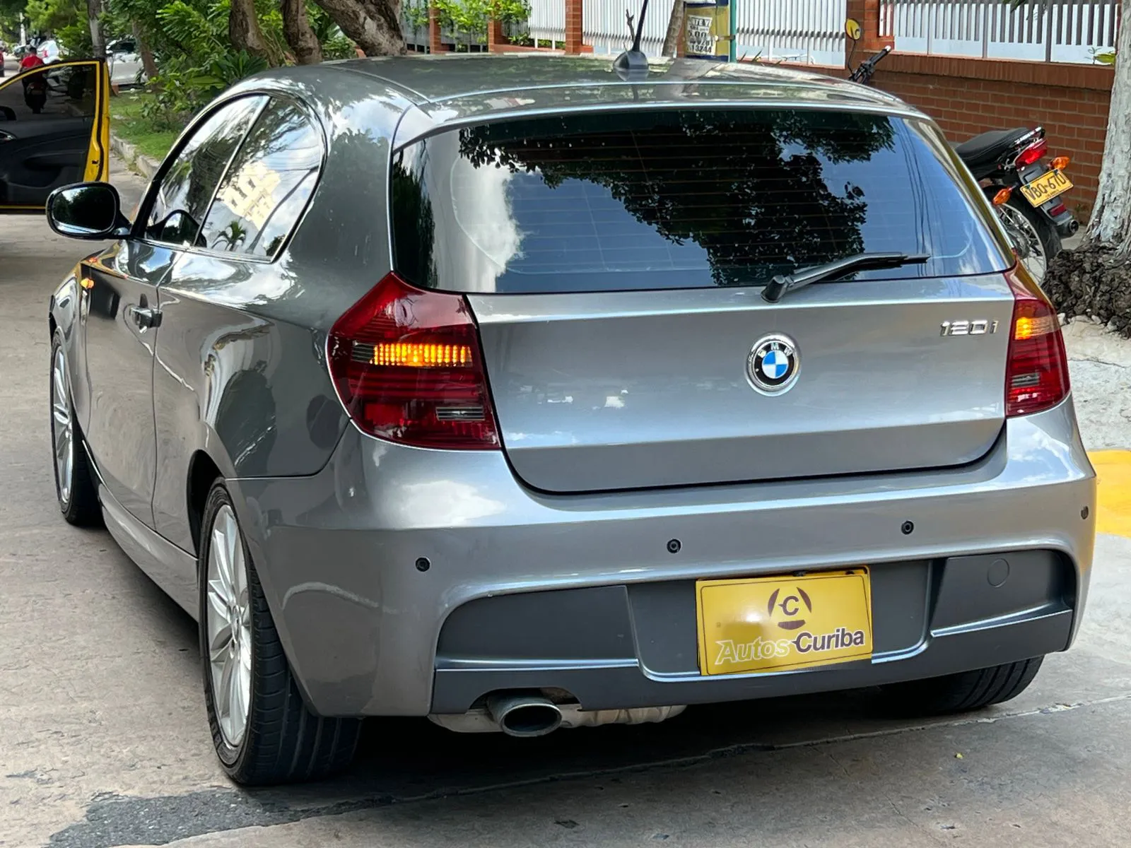 BMW 120 2012