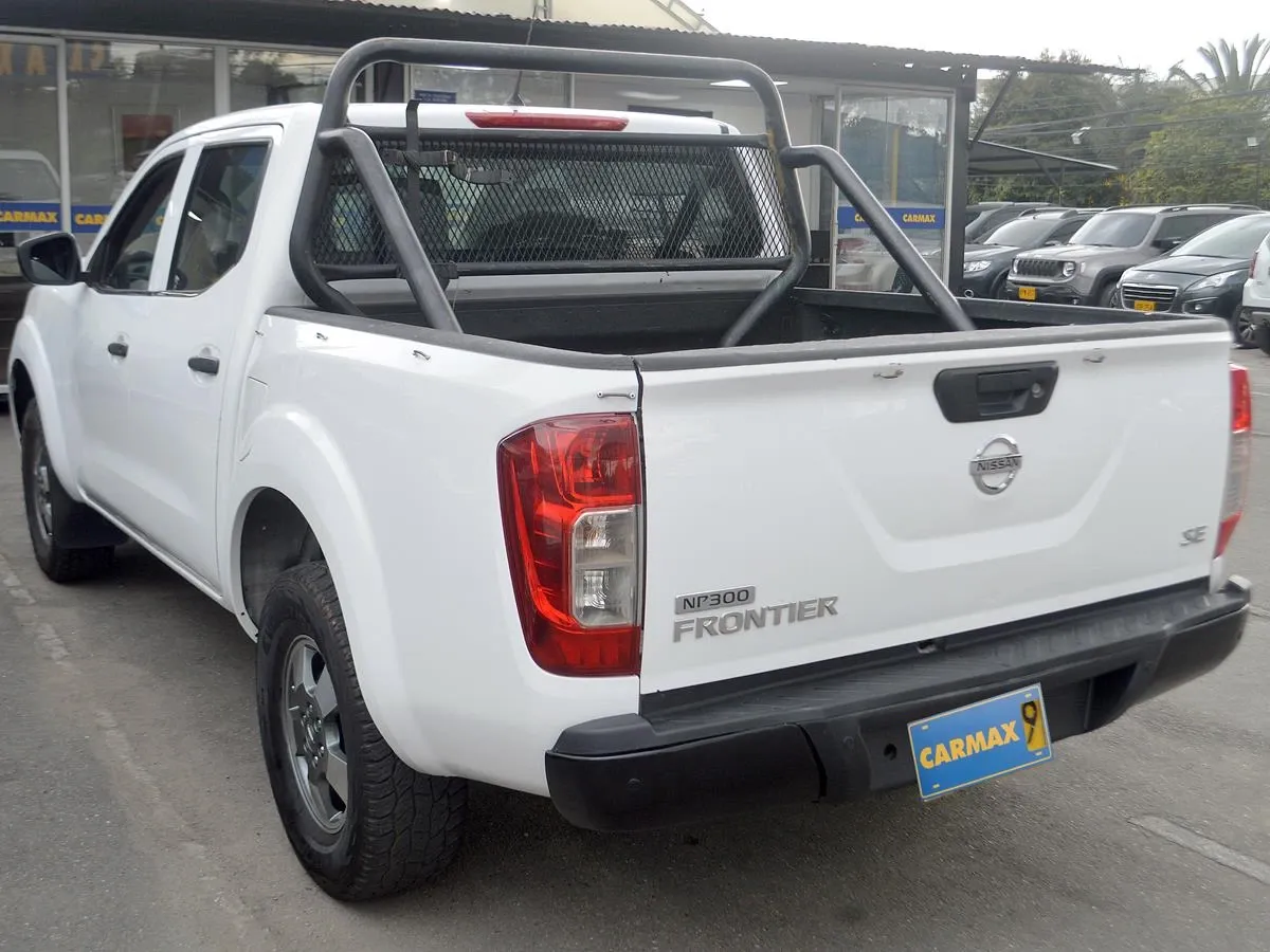 NISSAN D22 2019