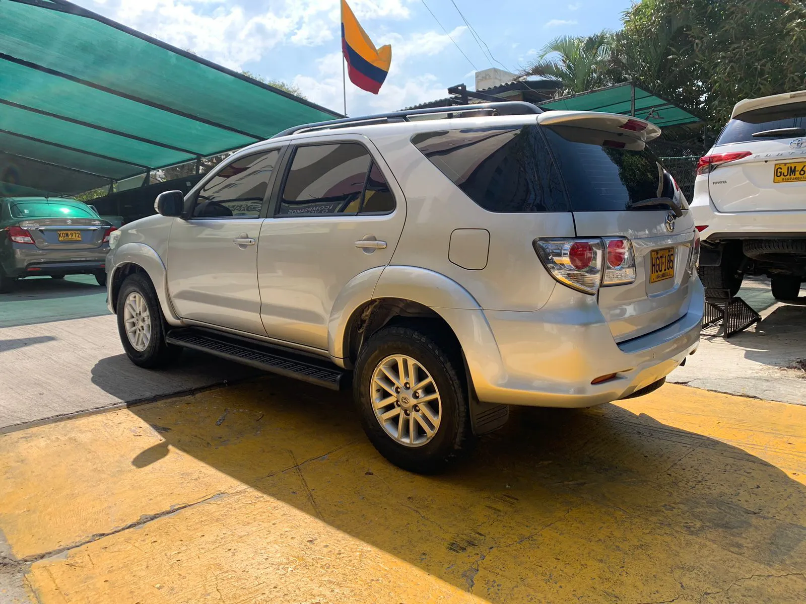 TOYOTA FORTUNER 2014