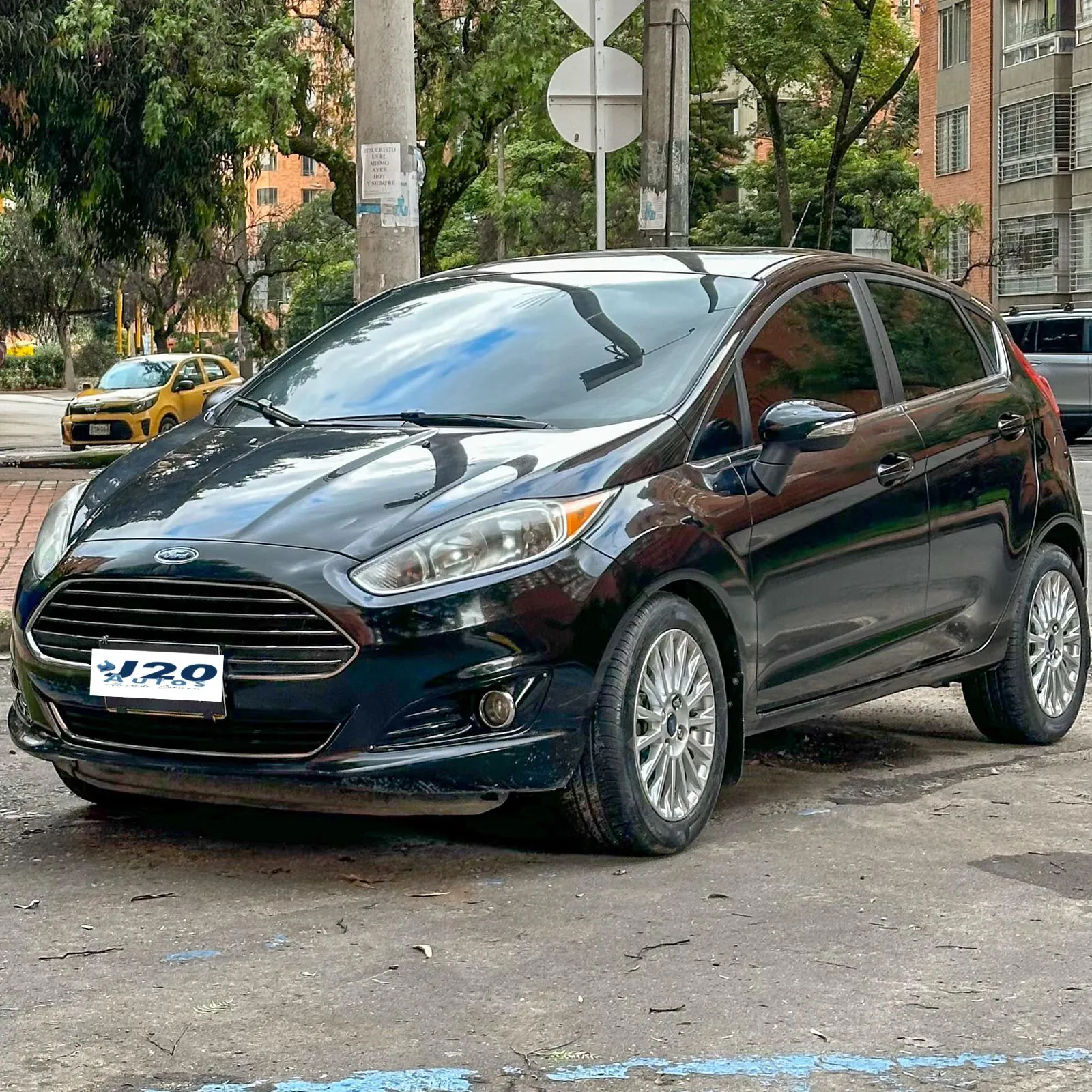 FORD FIESTA [7] HATCHBACK TITANIUM 2016