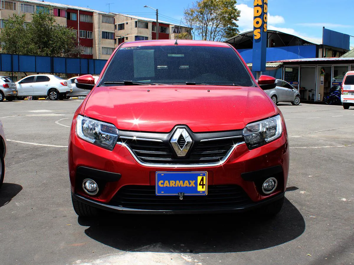 RENAULT LOGAN 2024