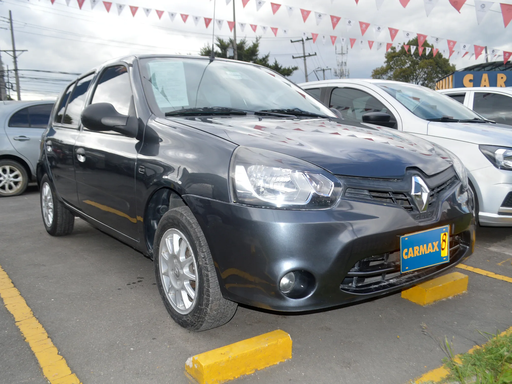 RENAULT CLIO 2016