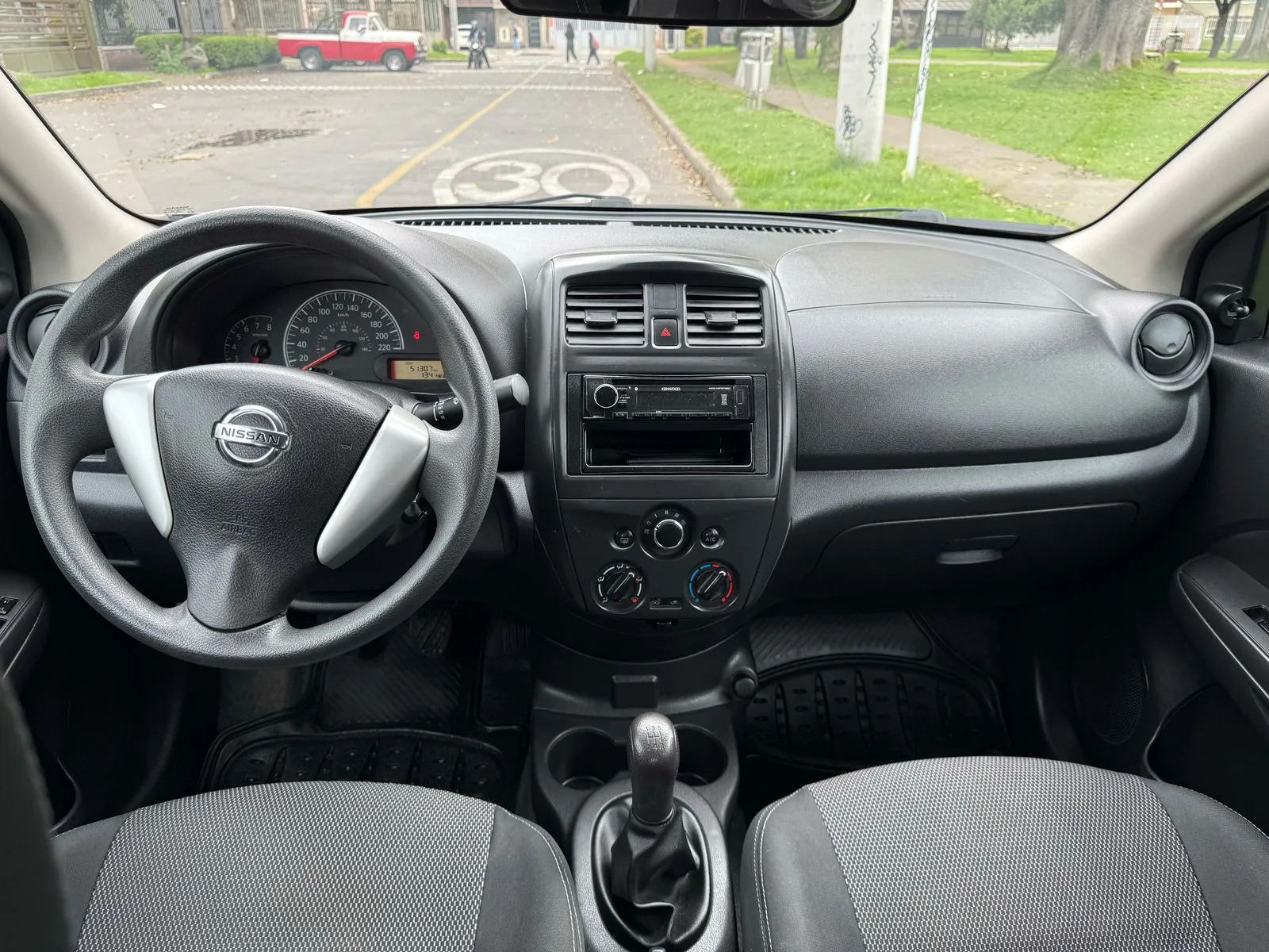 NISSAN VERSA 2019