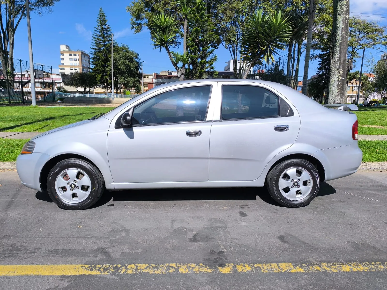 CHEVROLET AVEO 2012