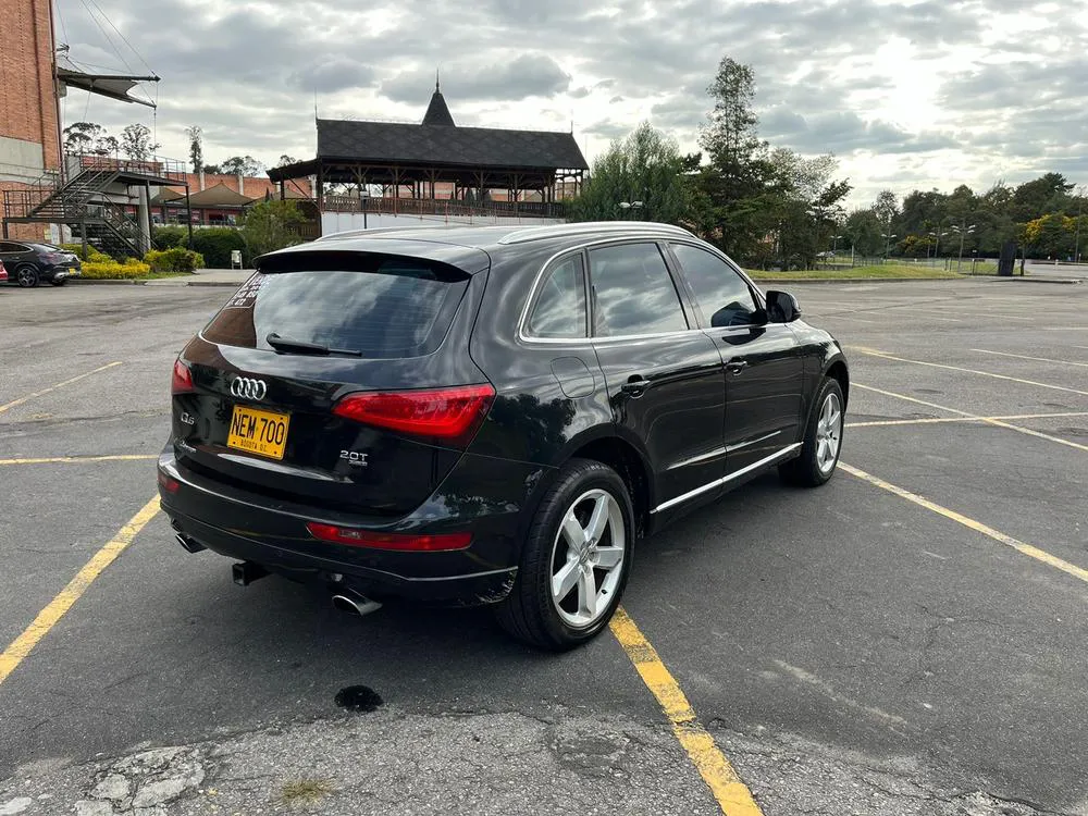 AUDI Q5 2.0 TFSI S-TRONIC LUXURY 2013