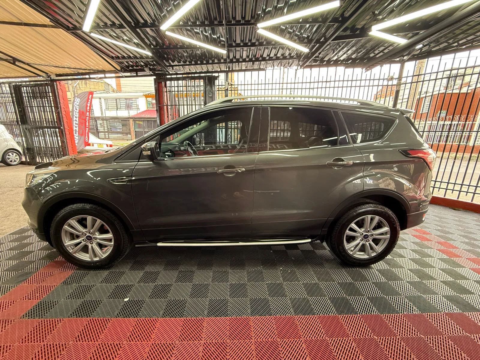 FORD ESCAPE SE 2018