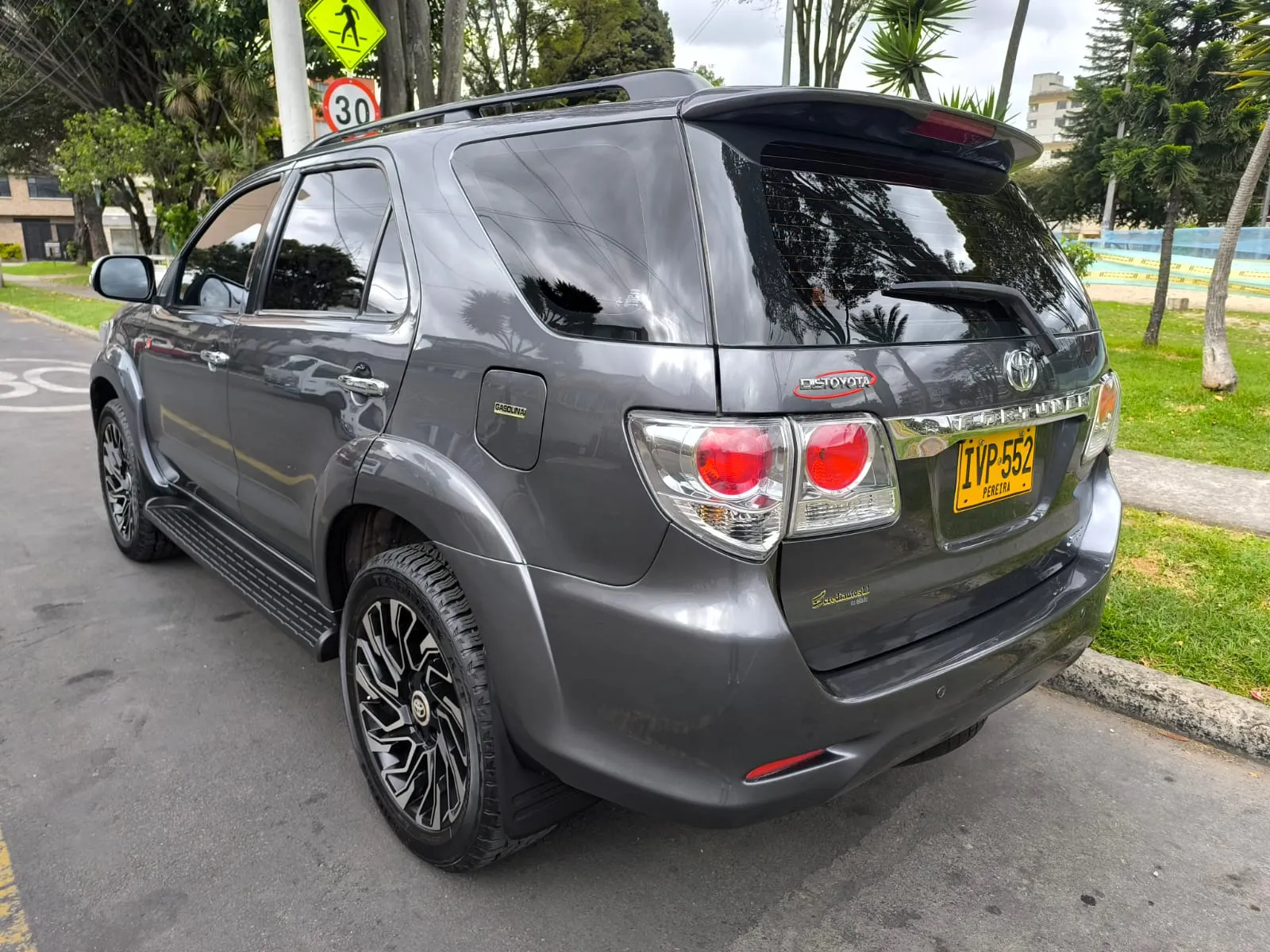 TOYOTA FORTUNER [FL] SR5 2016