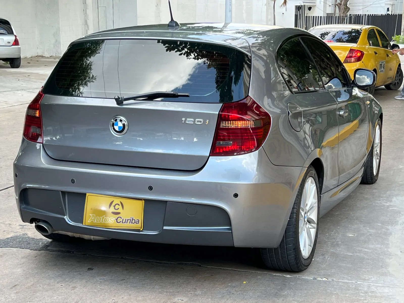 BMW 120 2012