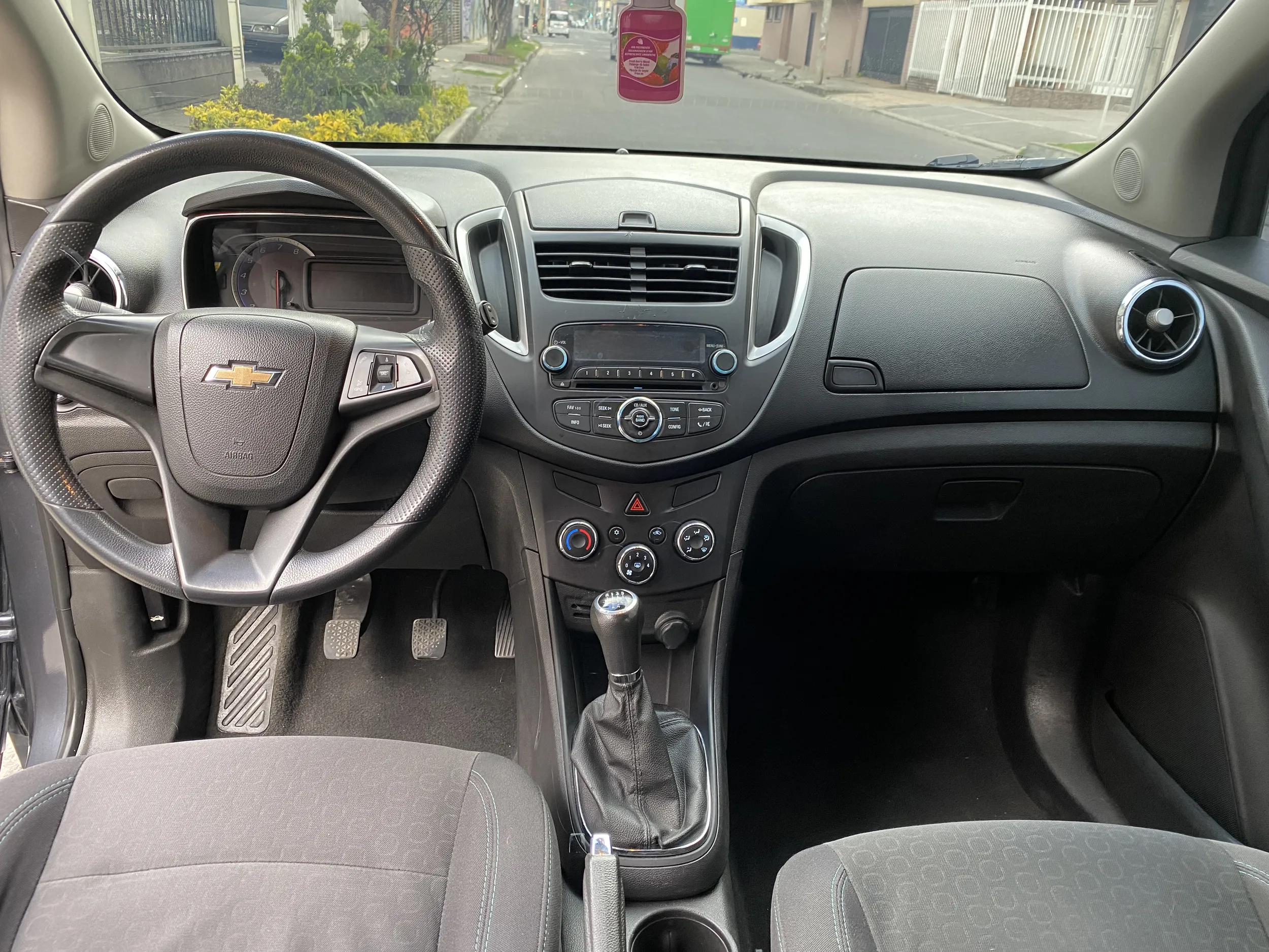 CHEVROLET TRACKER LS 2014