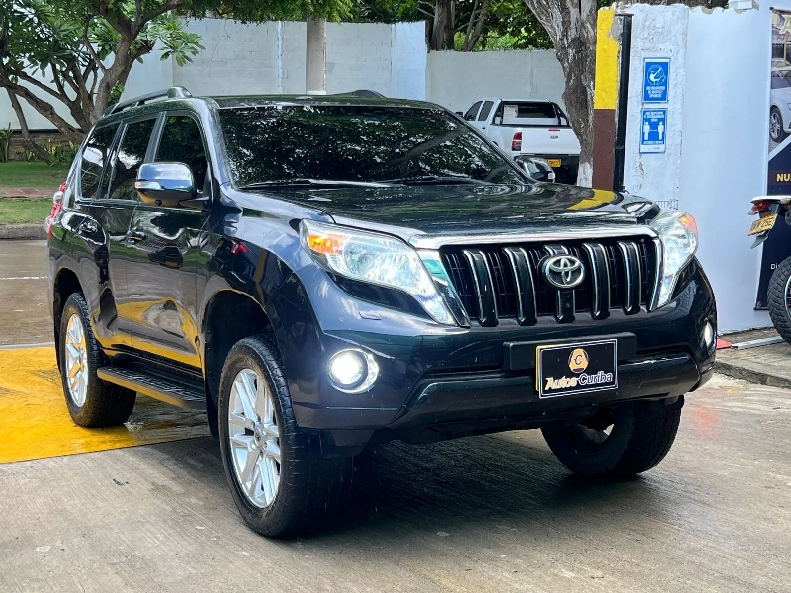 TOYOTA PRADO 2013