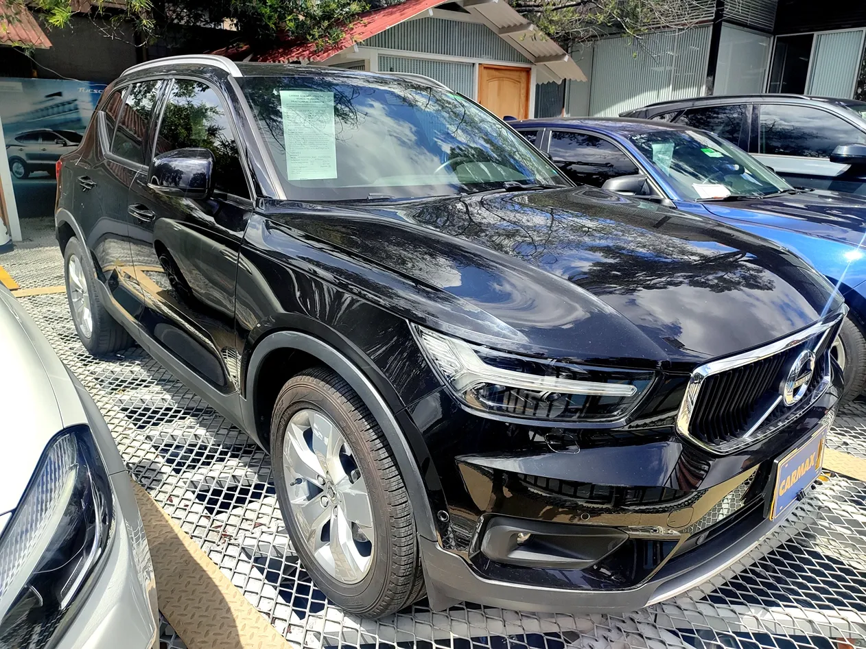 VOLVO XC40 T4 FWD MOMENTUM 2019