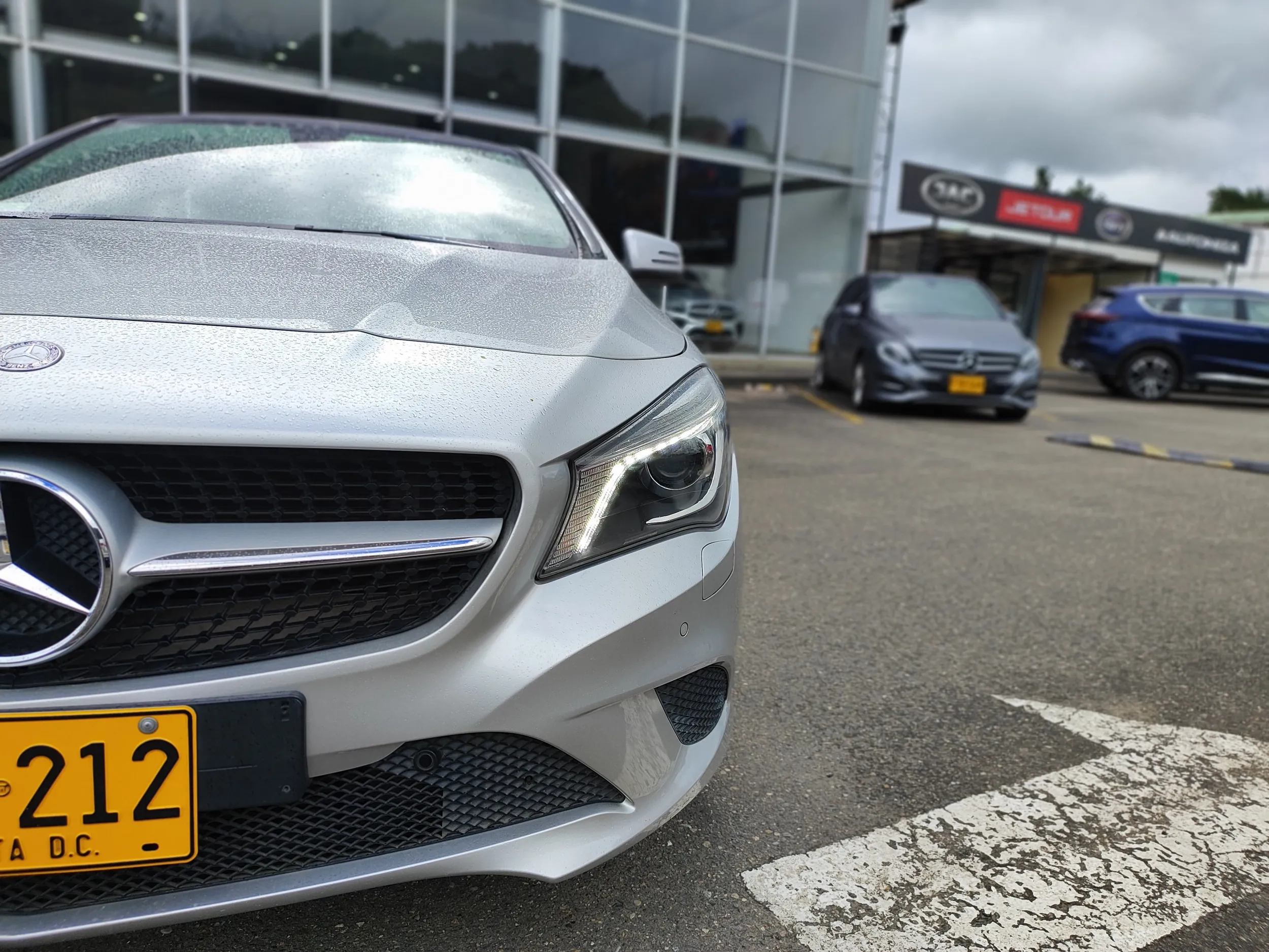 MERCEDES BENZ Cla180 PROGRESSIVE 2016