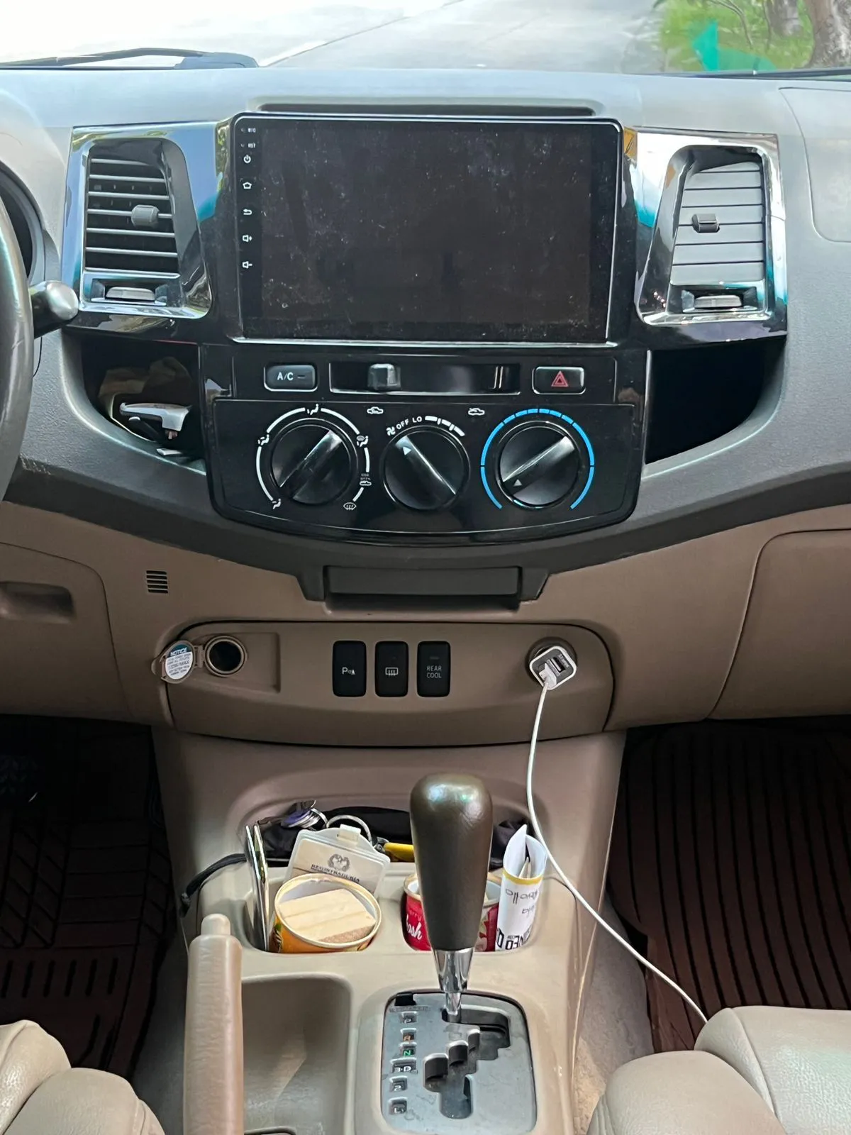 TOYOTA FORTUNER 2011