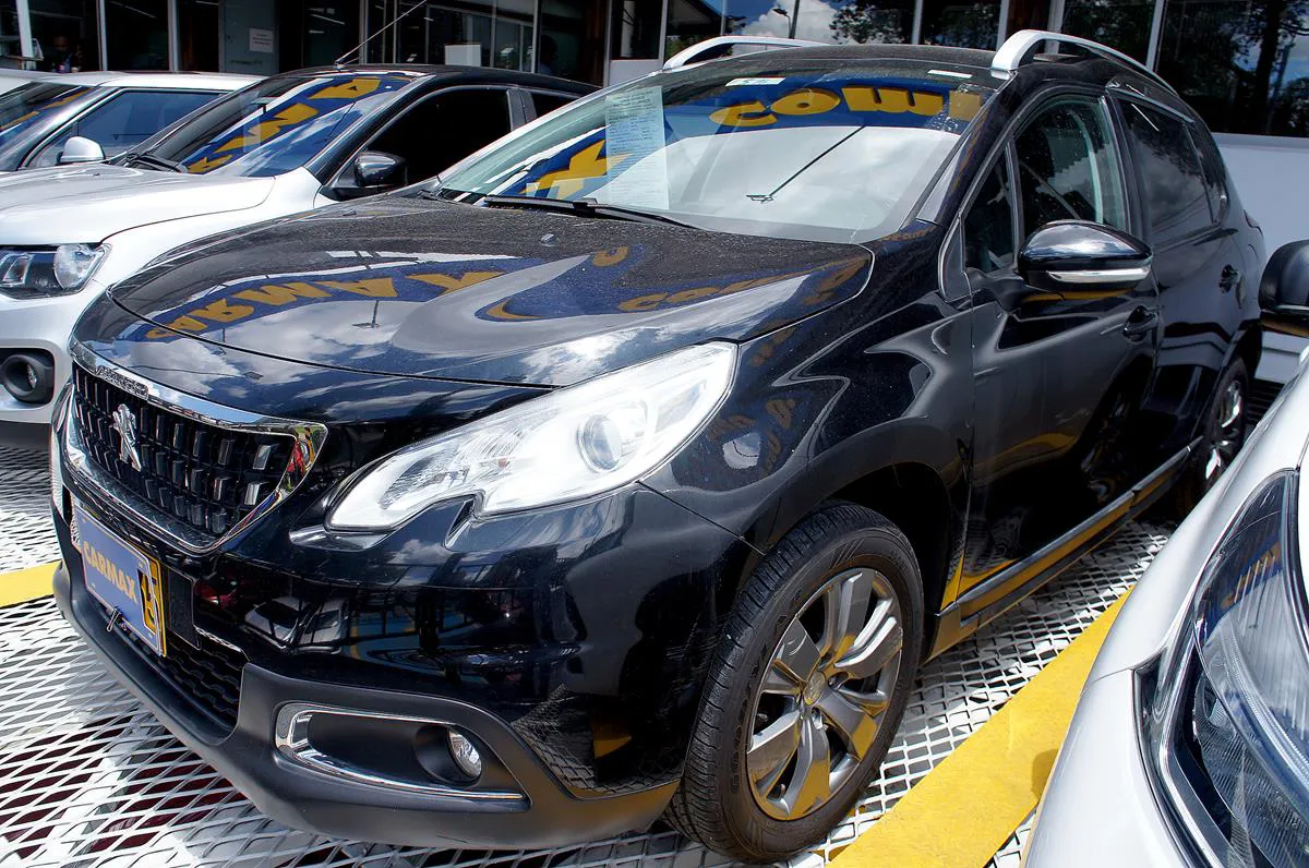 PEUGEOT 2008 2017