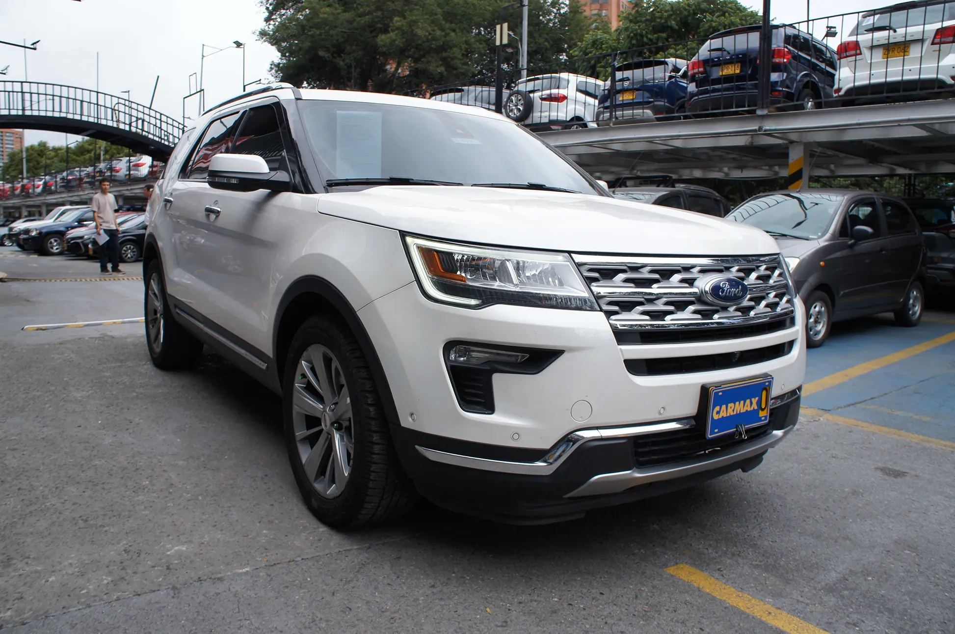 FORD EXPLORER 2018