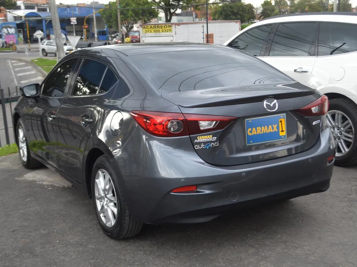 MAZDA 3 2015