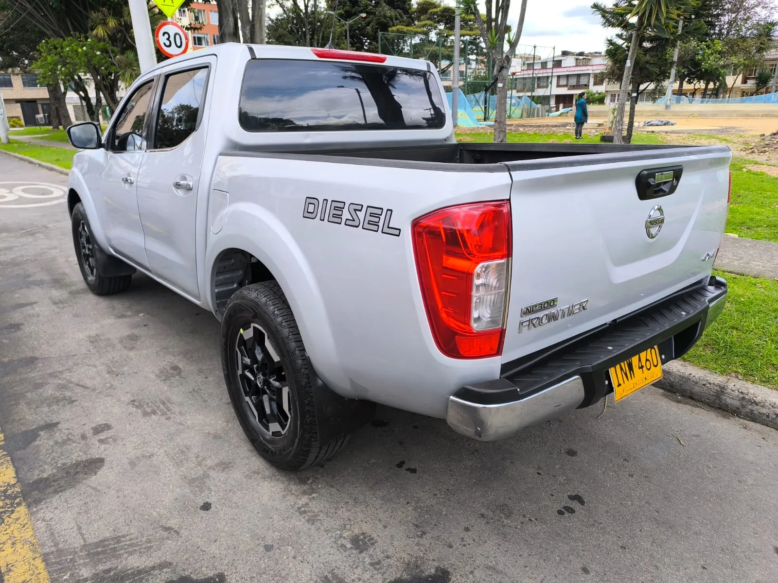 NISSAN NP 300 FRONTIER [2] 2.5L 2018