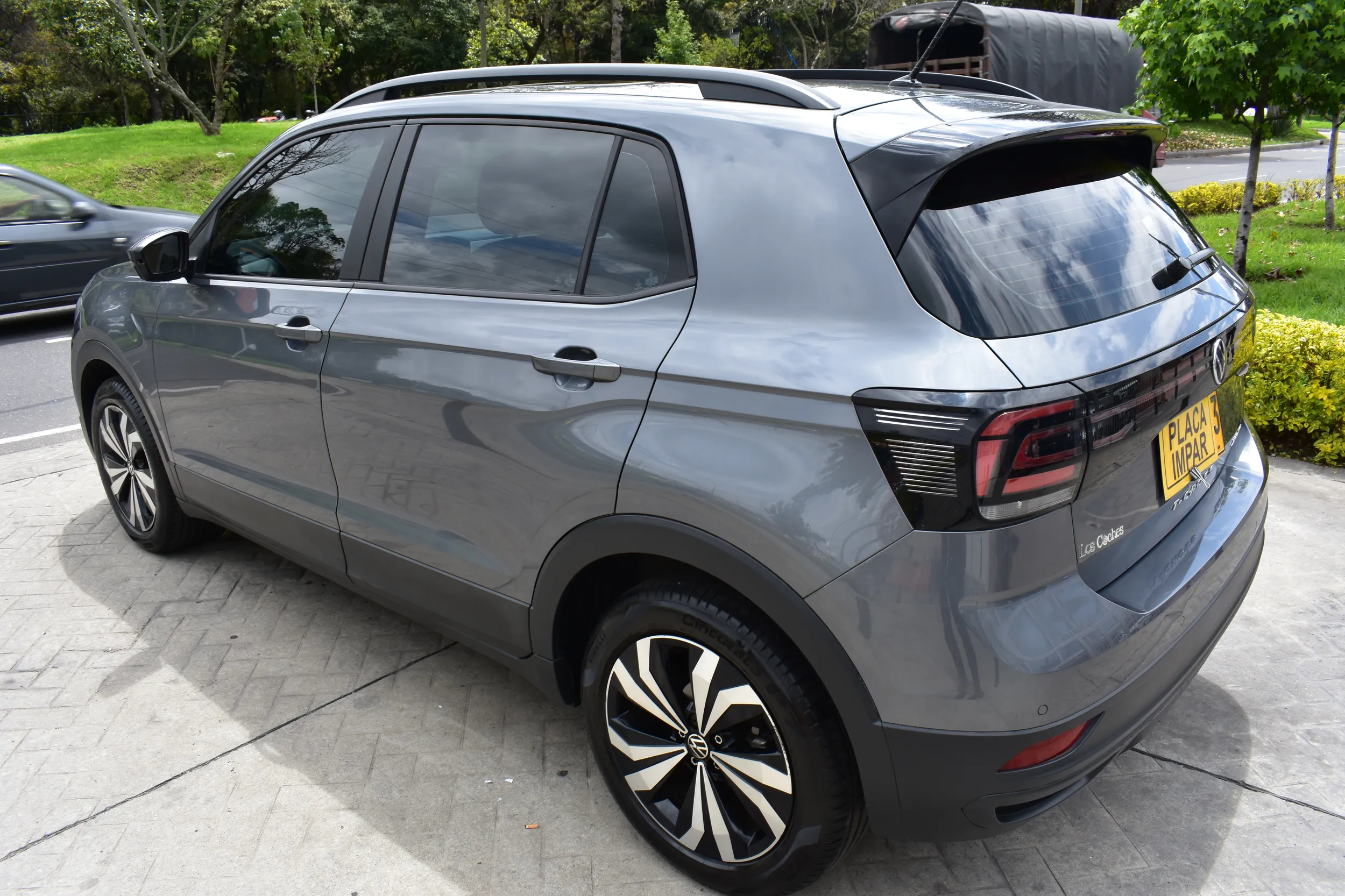 VOLKSWAGEN T-CROSS 2023