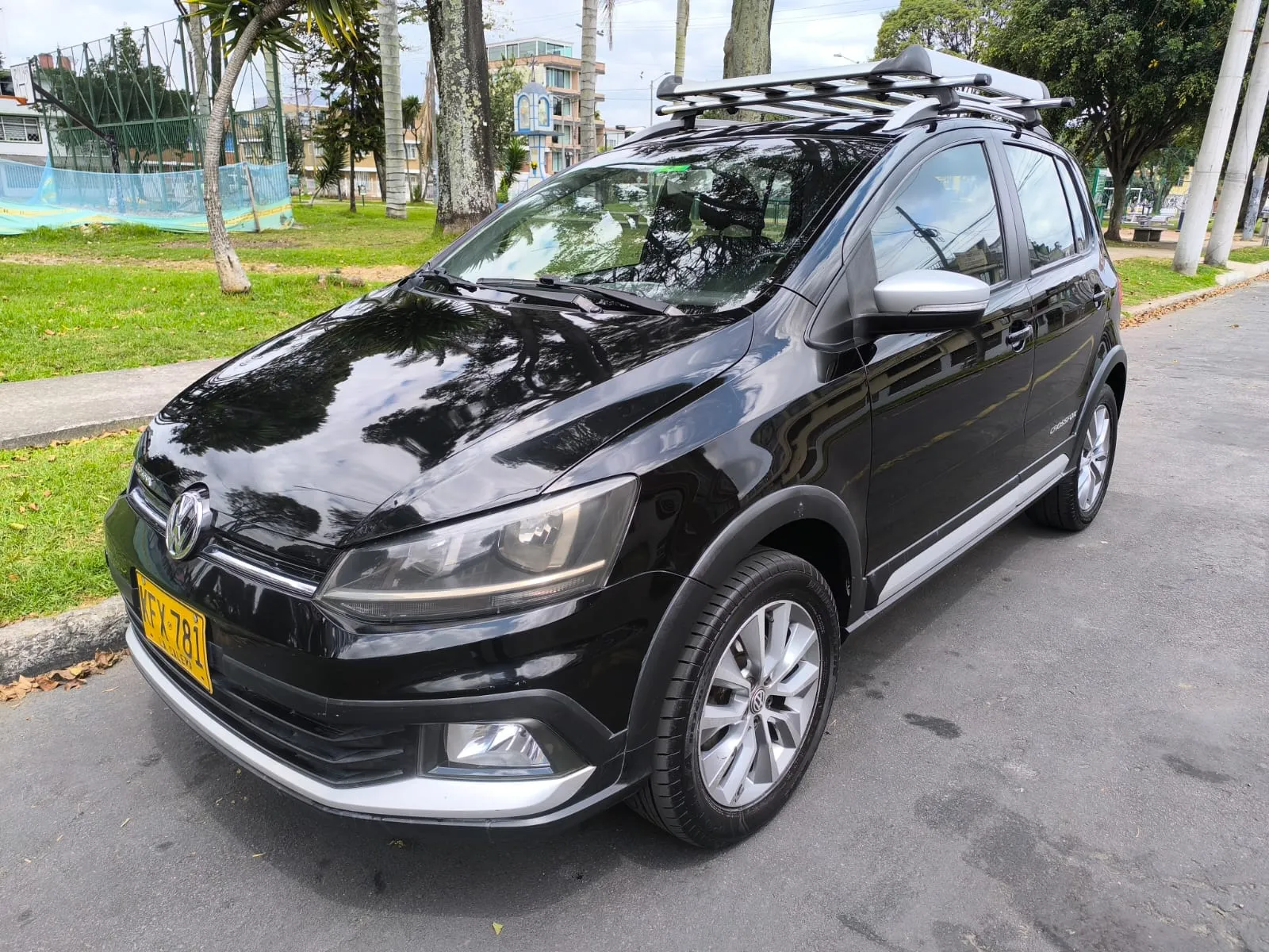 VOLKSWAGEN CROSSFOX 2015