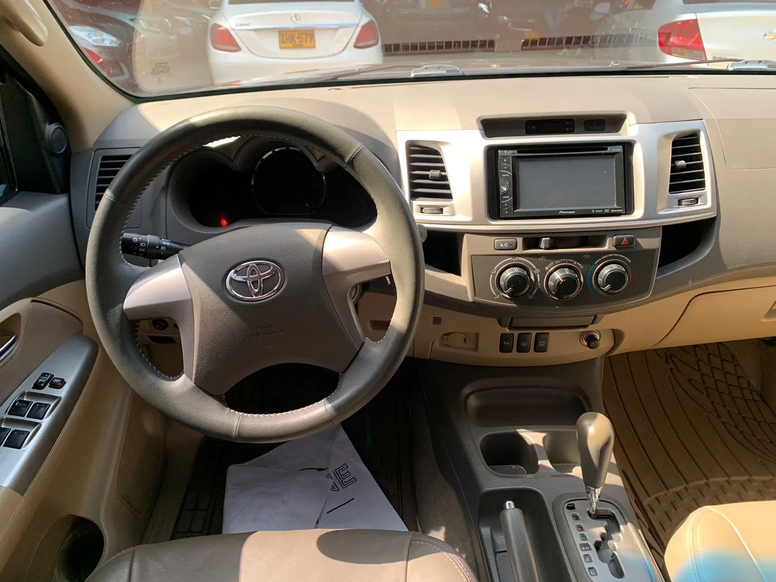 TOYOTA FORTUNER 2014