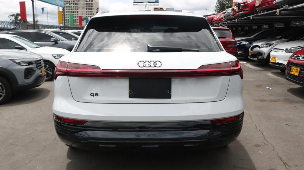 AUDI Q8 E-TRON 55 QUATTRO PRESTIGE 2024