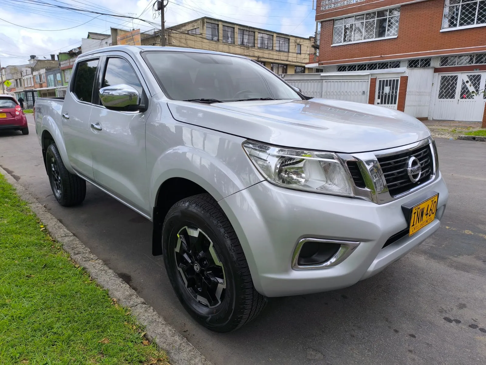 NISSAN NP 300 FRONTIER [2] 2.5L 2018