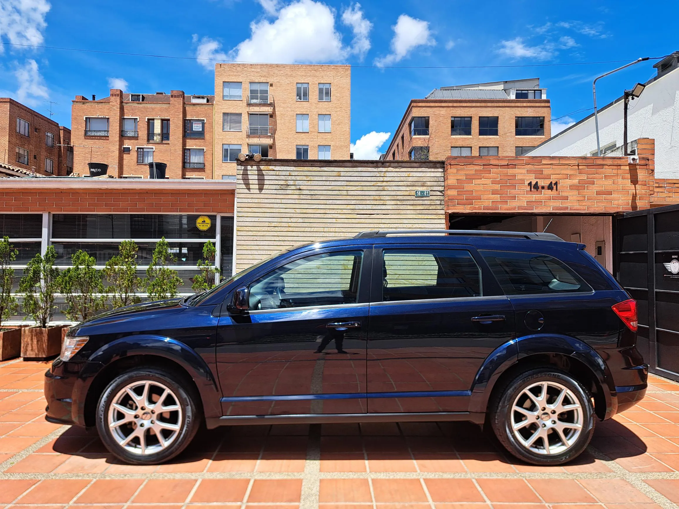 DODGE JOURNEY 2011