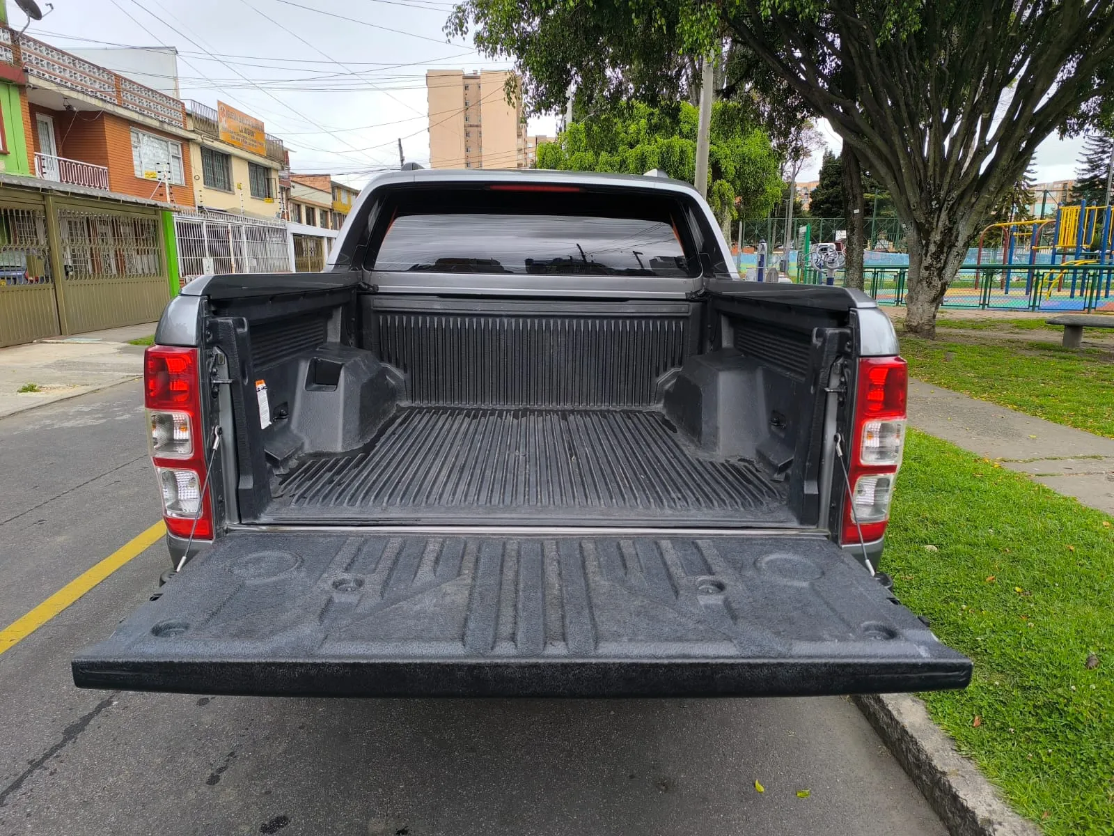 FORD RANGER LIMITED 2015