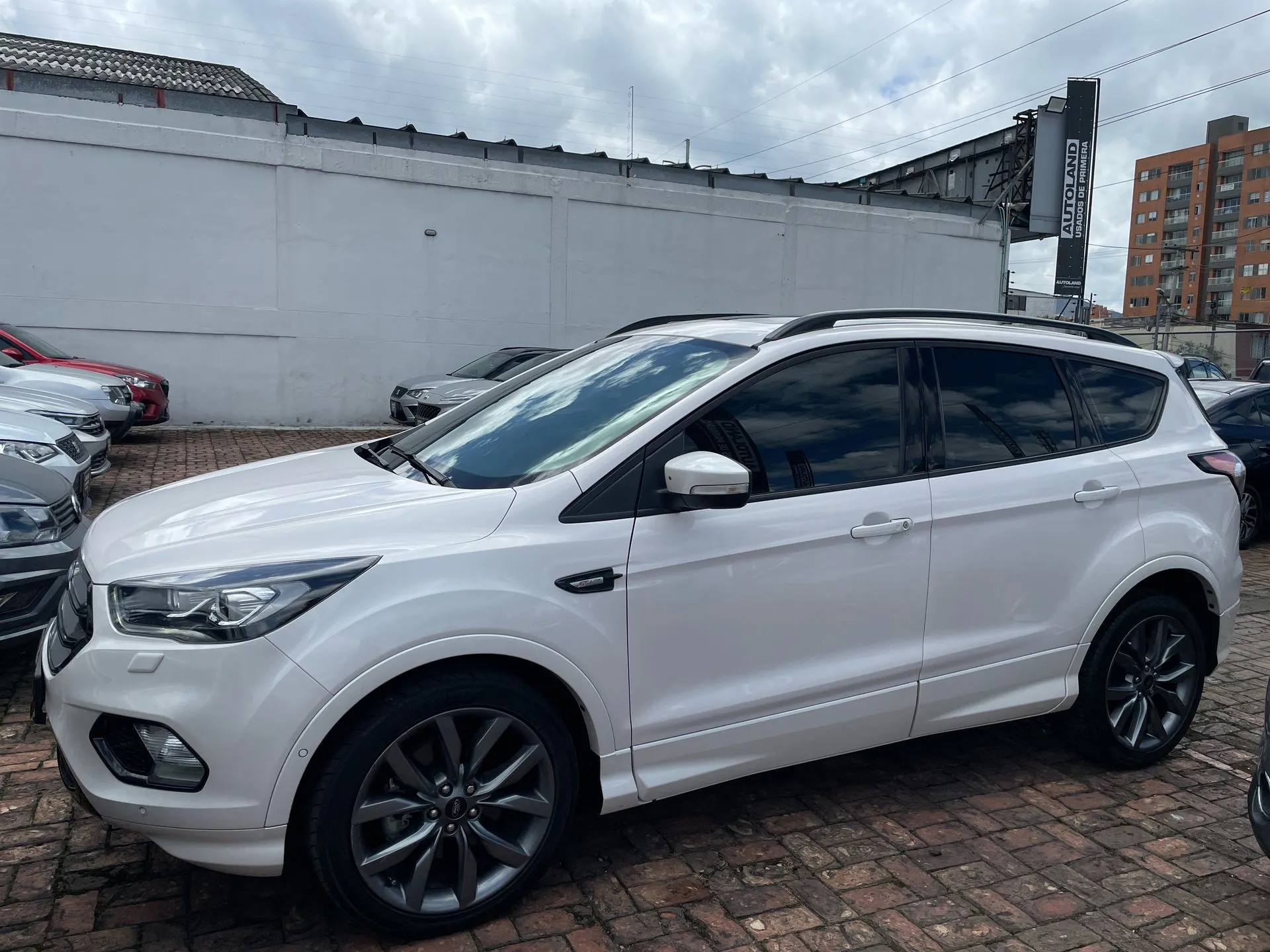 FORD ESCAPE SE 2020