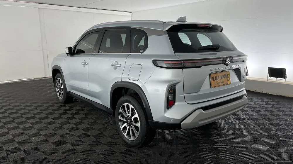 SUZUKI GRAND VITARA GLX HYBRID 2023