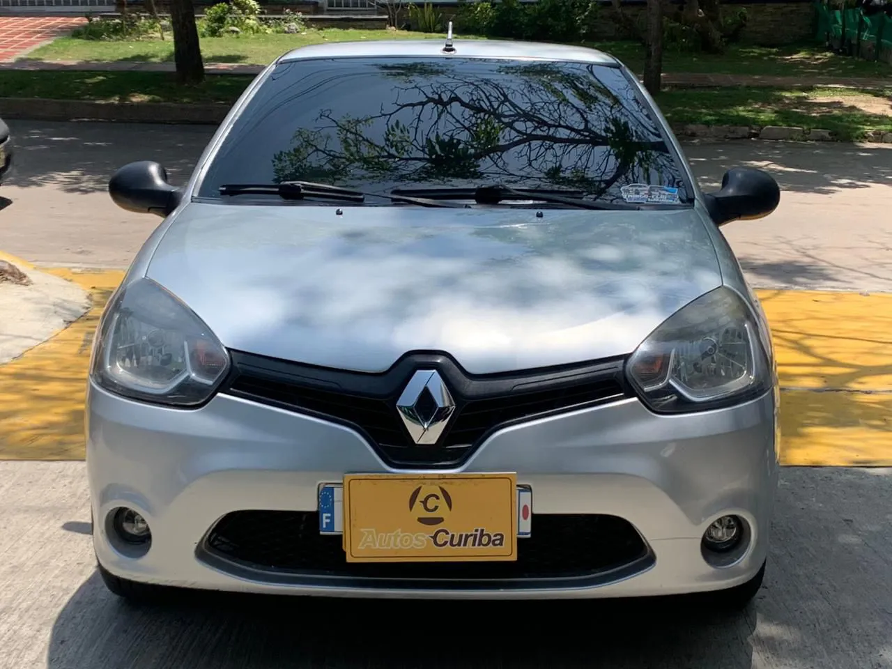 RENAULT CLIO 2016