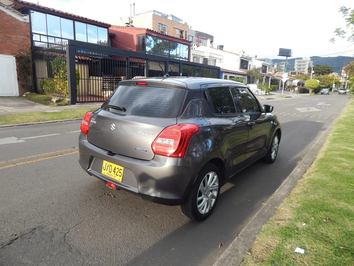 SUZUKI SWIFT 2022