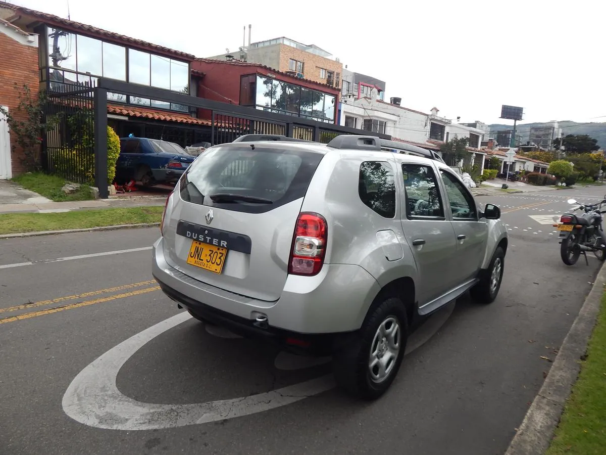 RENAULT DUSTER 2021