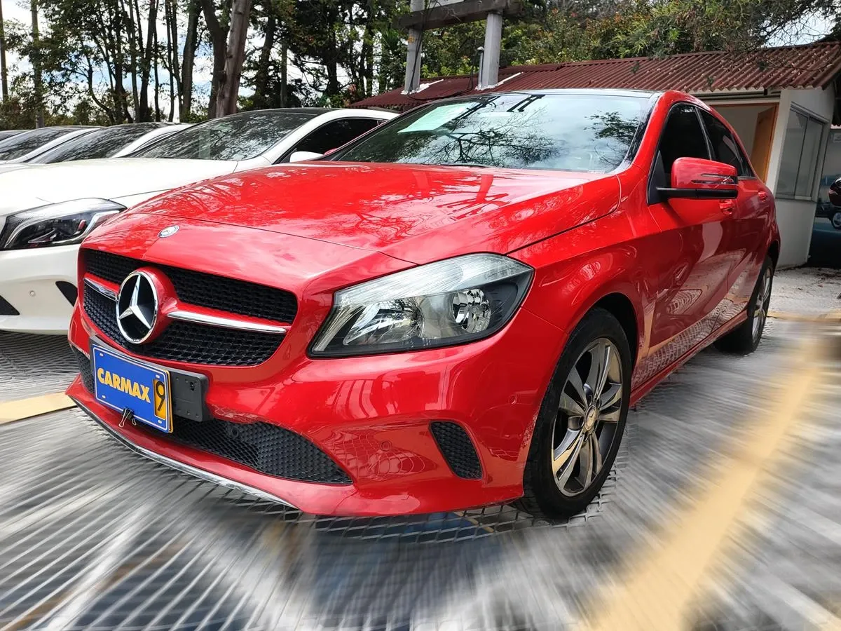 MERCEDES BENZ A 2017