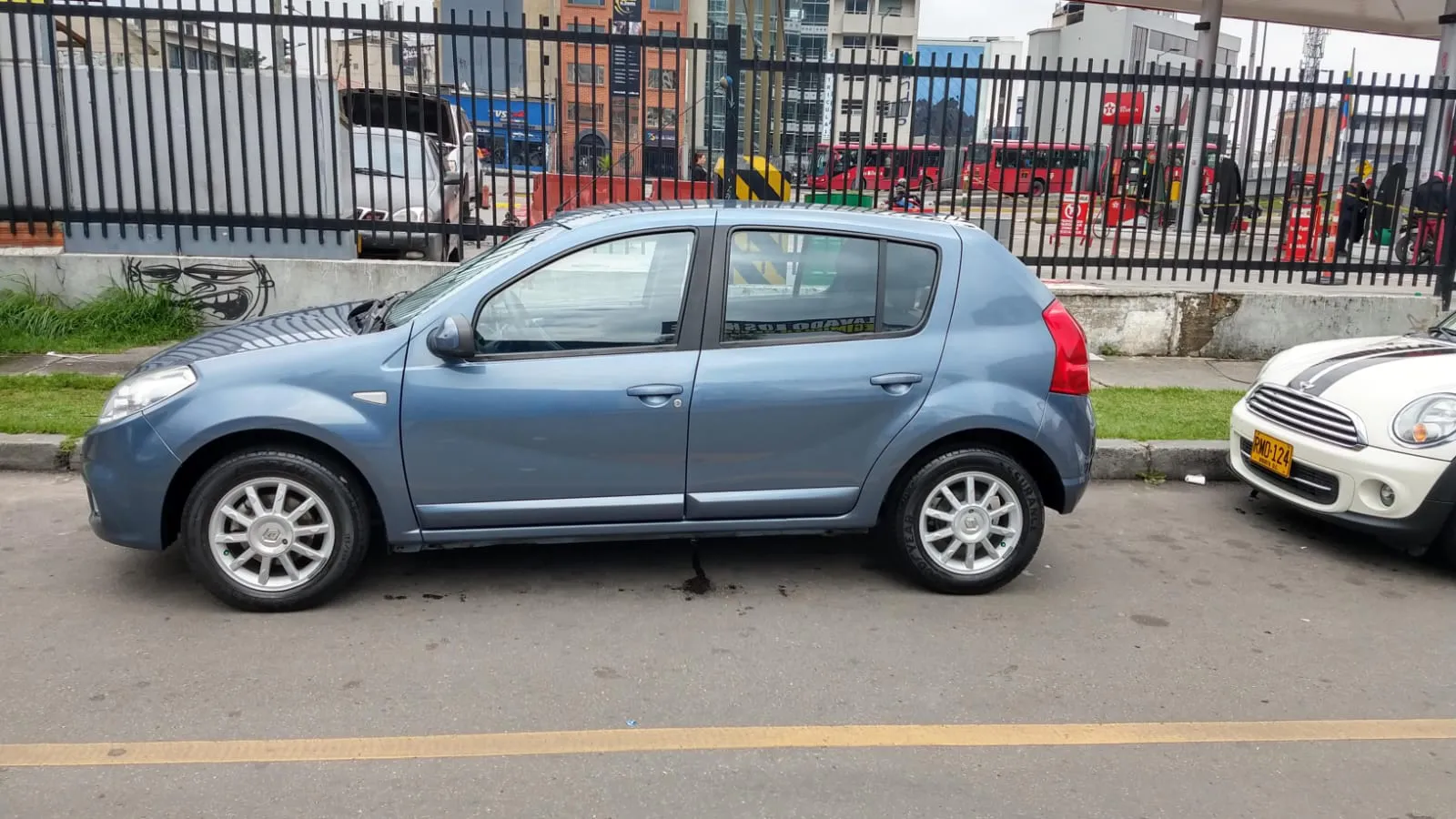 RENAULT SANDERO DYNAMIQUE 2013