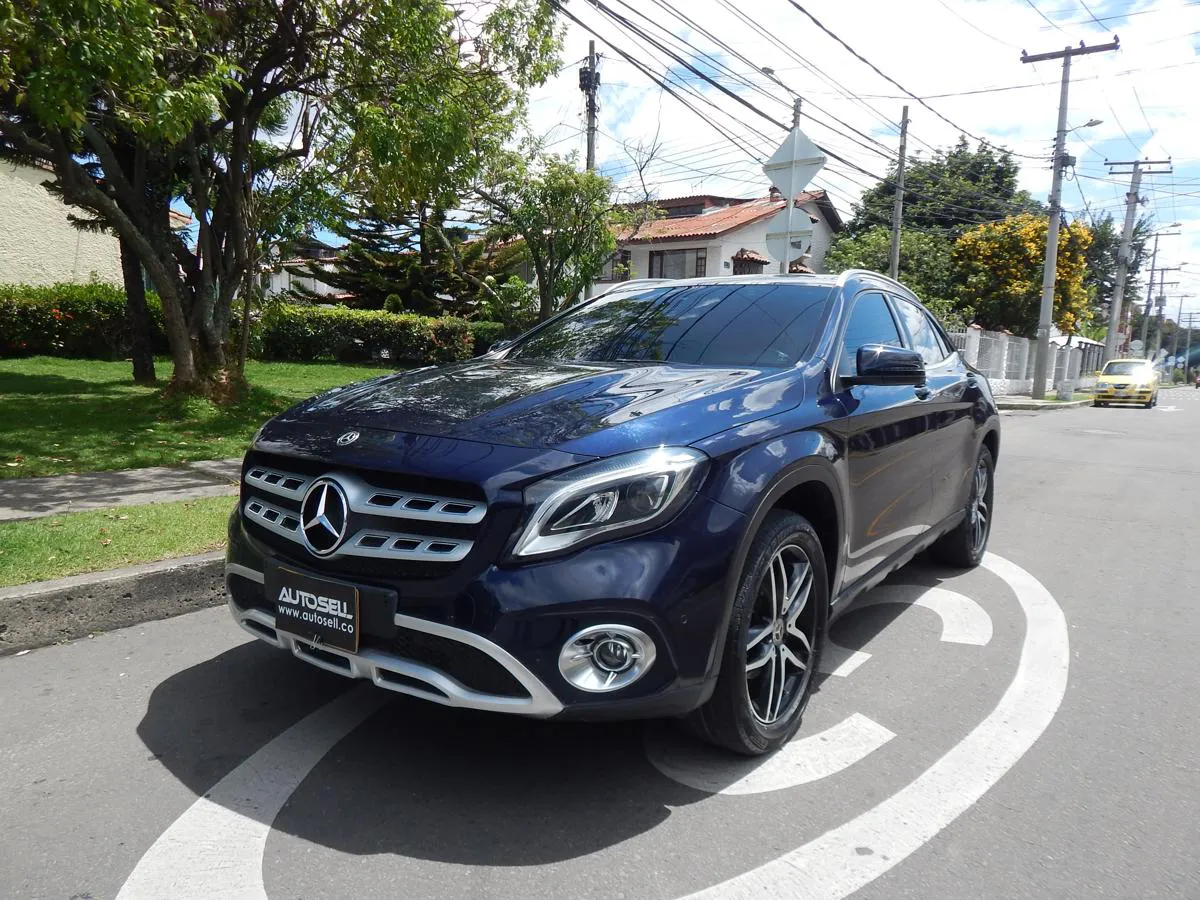 MERCEDES BENZ GLA GLA 200 [X156] [FL] URBAN TP 1600CC T 2018