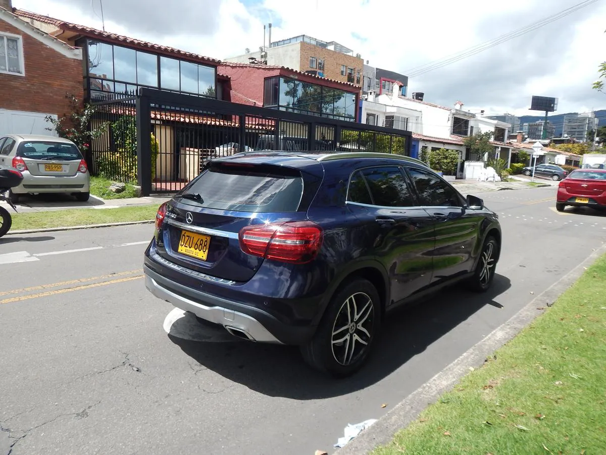 MERCEDES BENZ GLA GLA 200 [X156] [FL] URBAN TP 1600CC T 2018