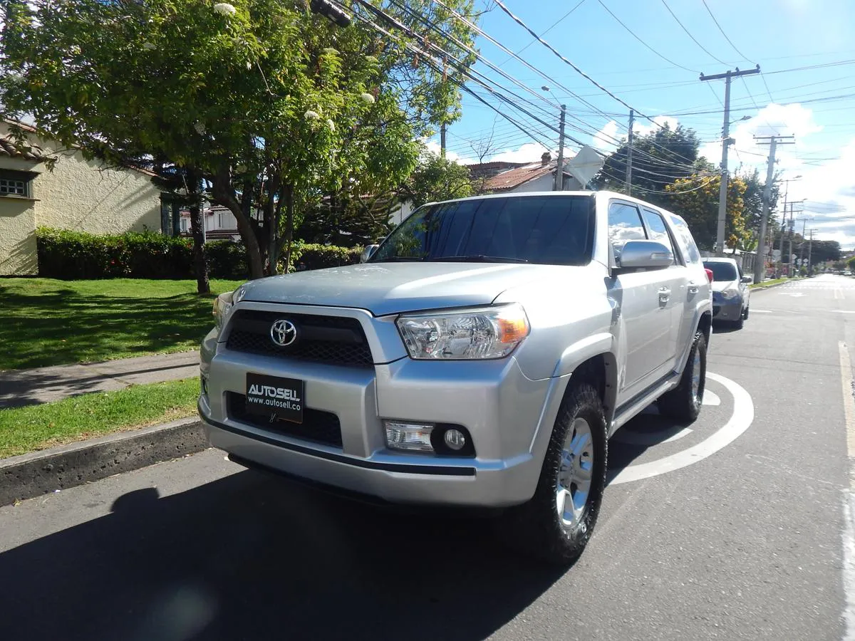 TOYOTA 4RUNNER 2010