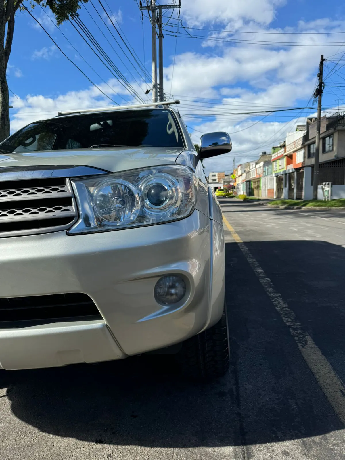 TOYOTA FORTUNER 2.7L 2011