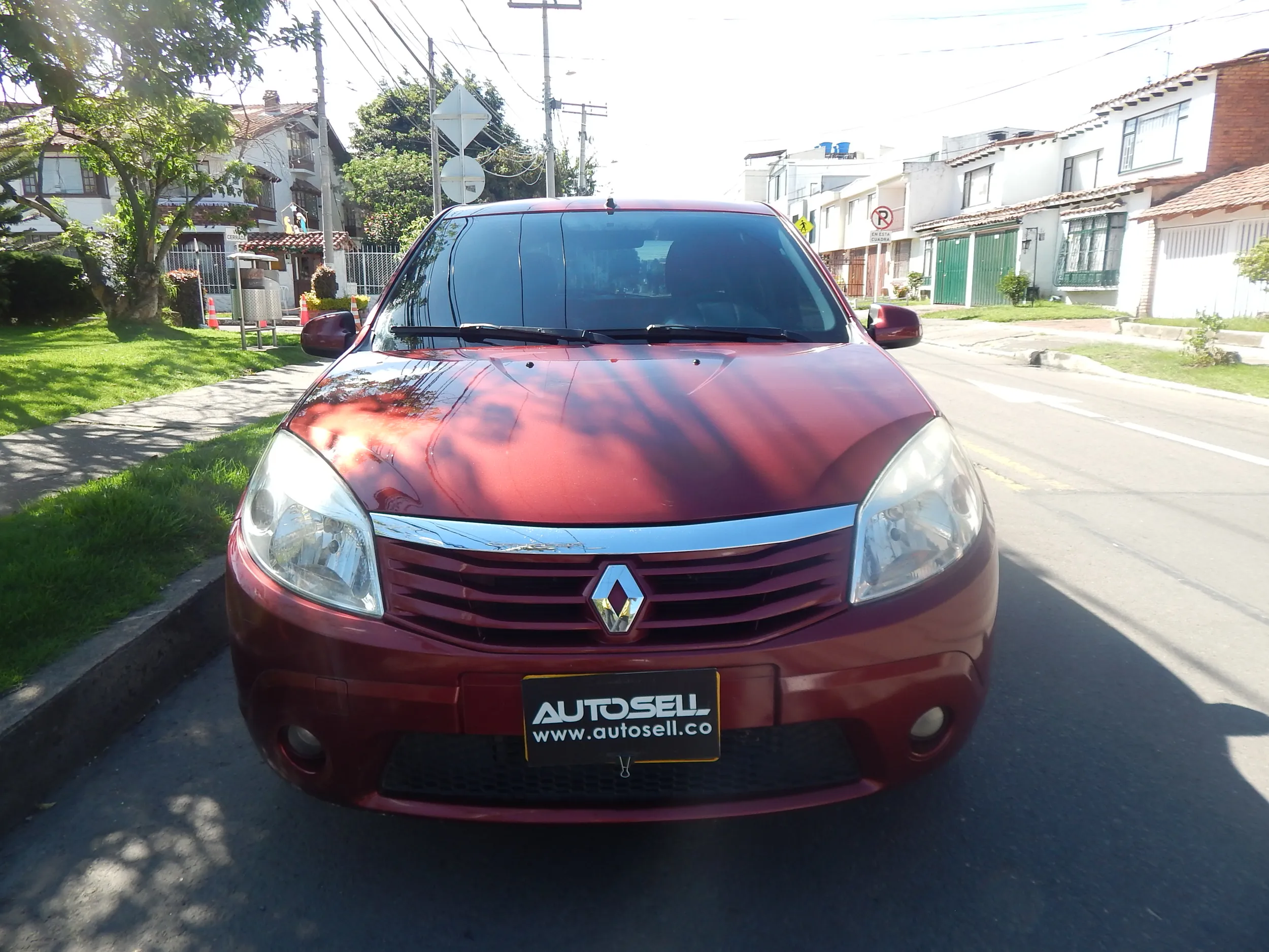 RENAULT SANDERO 2011