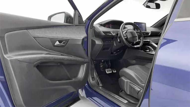 PEUGEOT 3008 2019