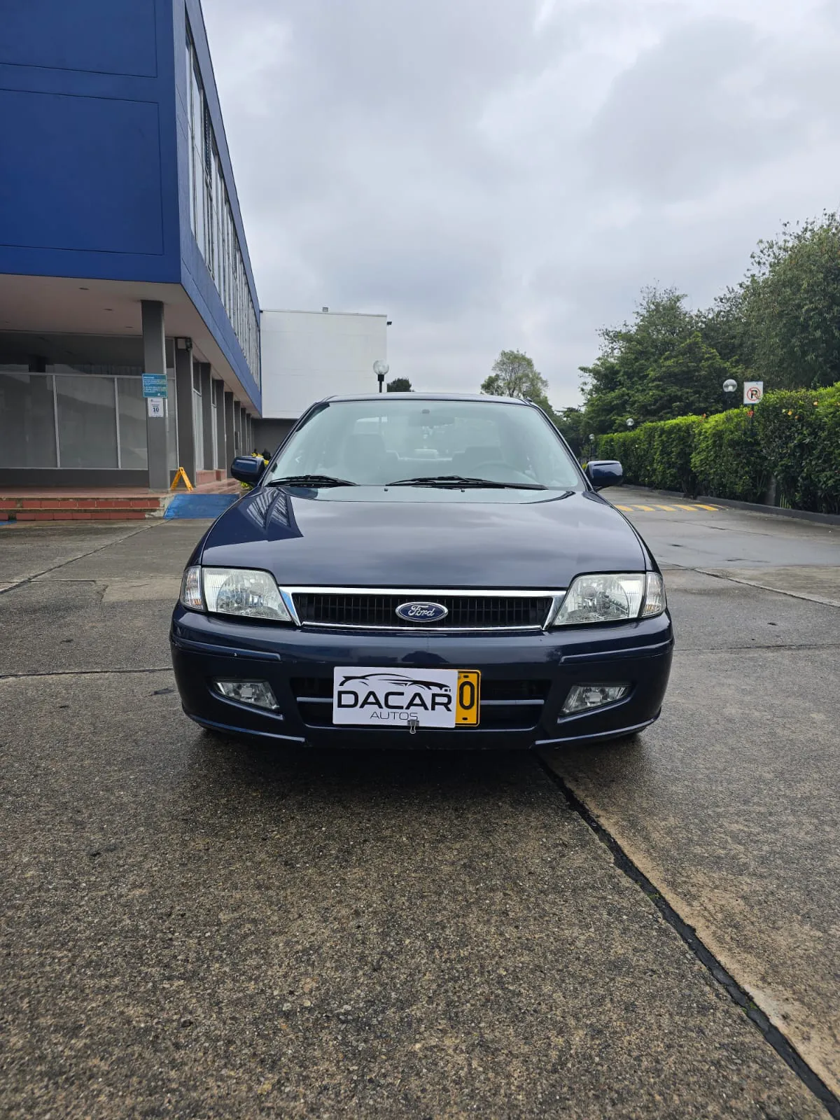 FORD LASER [1] GLX 2003